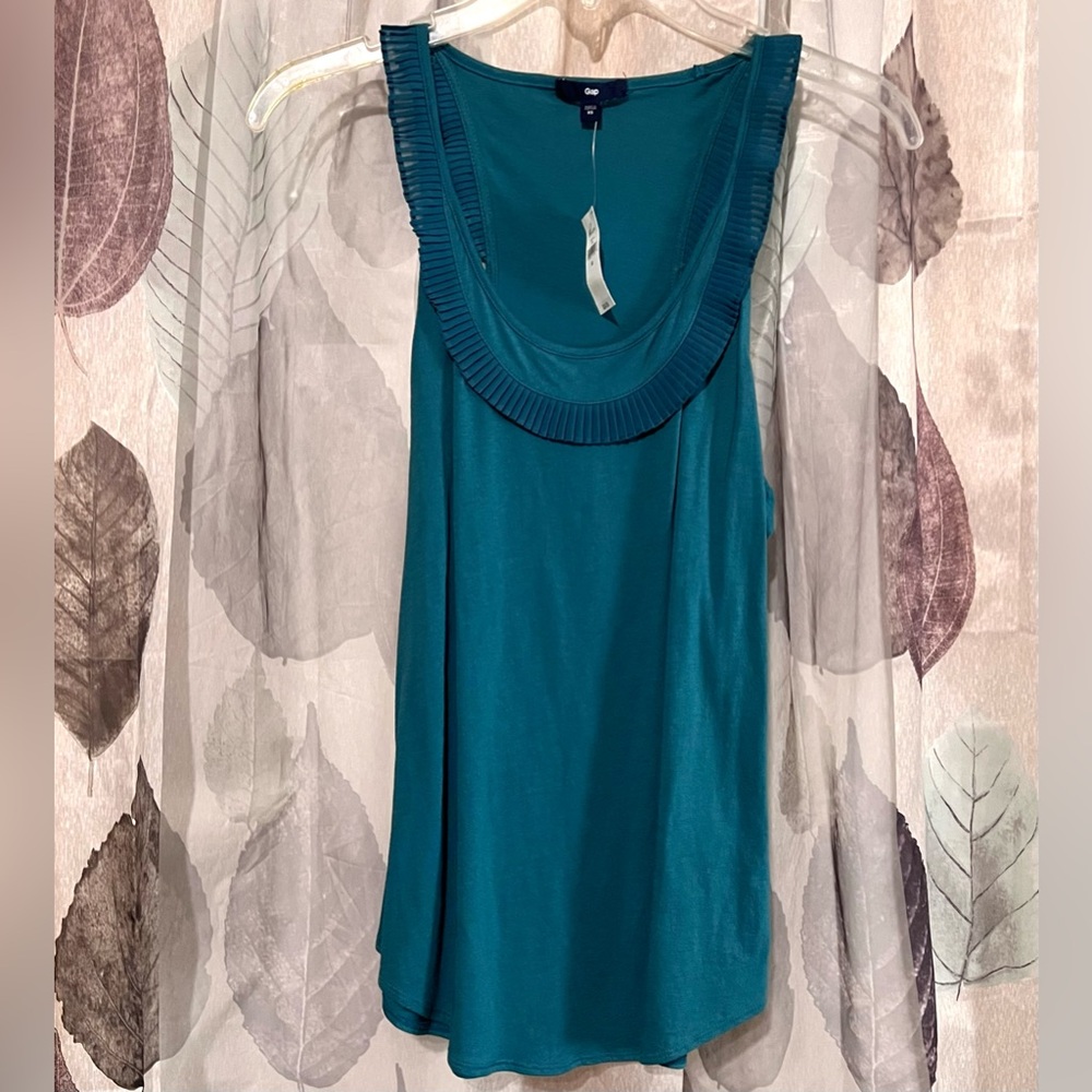 •GAP XS Ruffled Racerback Tank! NEW! - Picture 9 of 14